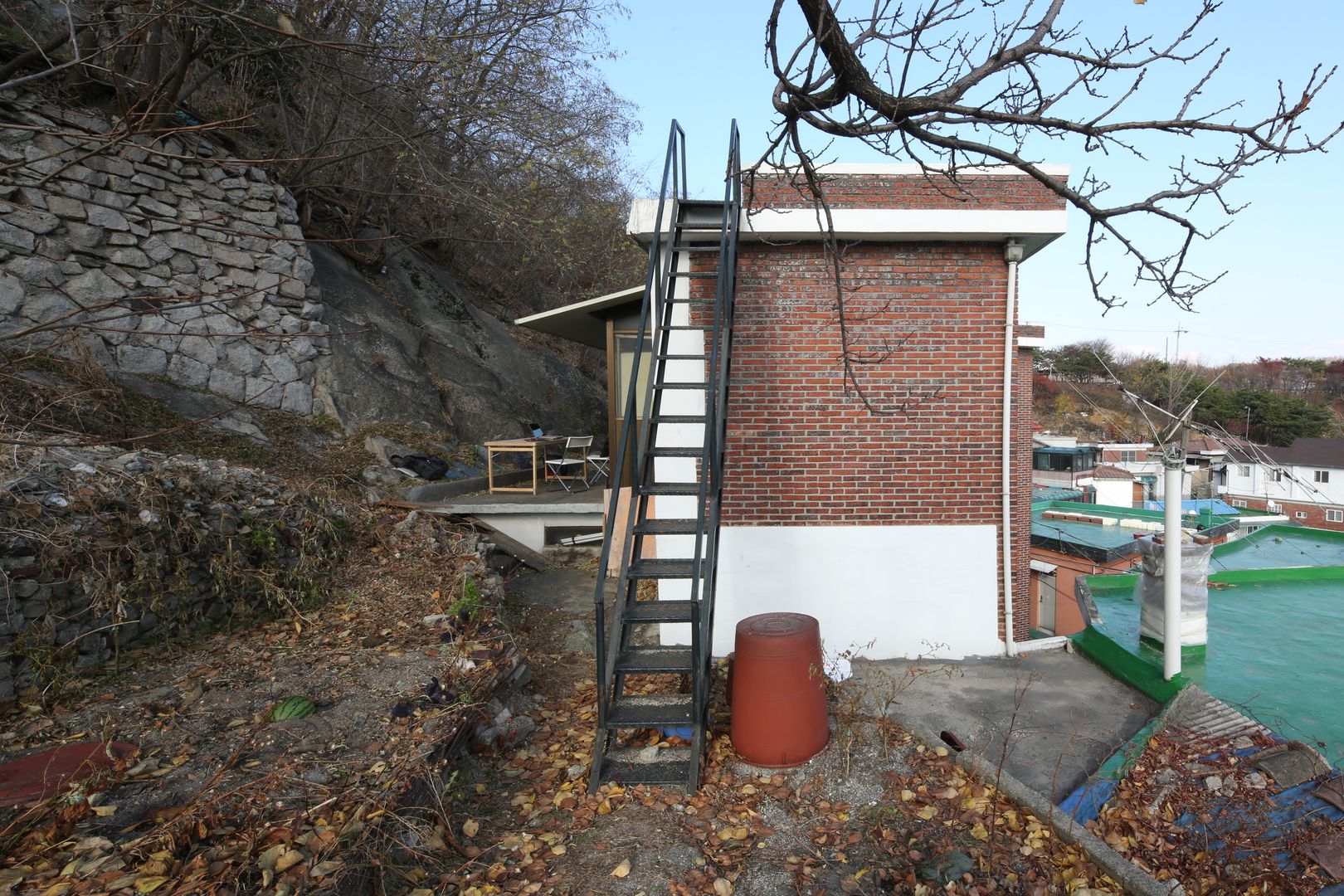 철민이네 집수리(CHULMIN'S JIP-SOORI), 무회건축연구소 무회건축연구소 Дома в стиле минимализм