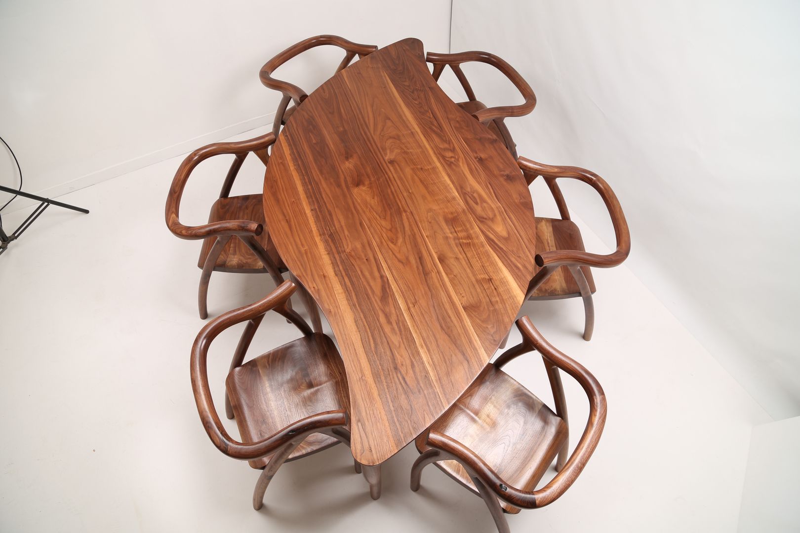 Eye-series, 메이앤 공방 메이앤 공방 Modern dining room Tables