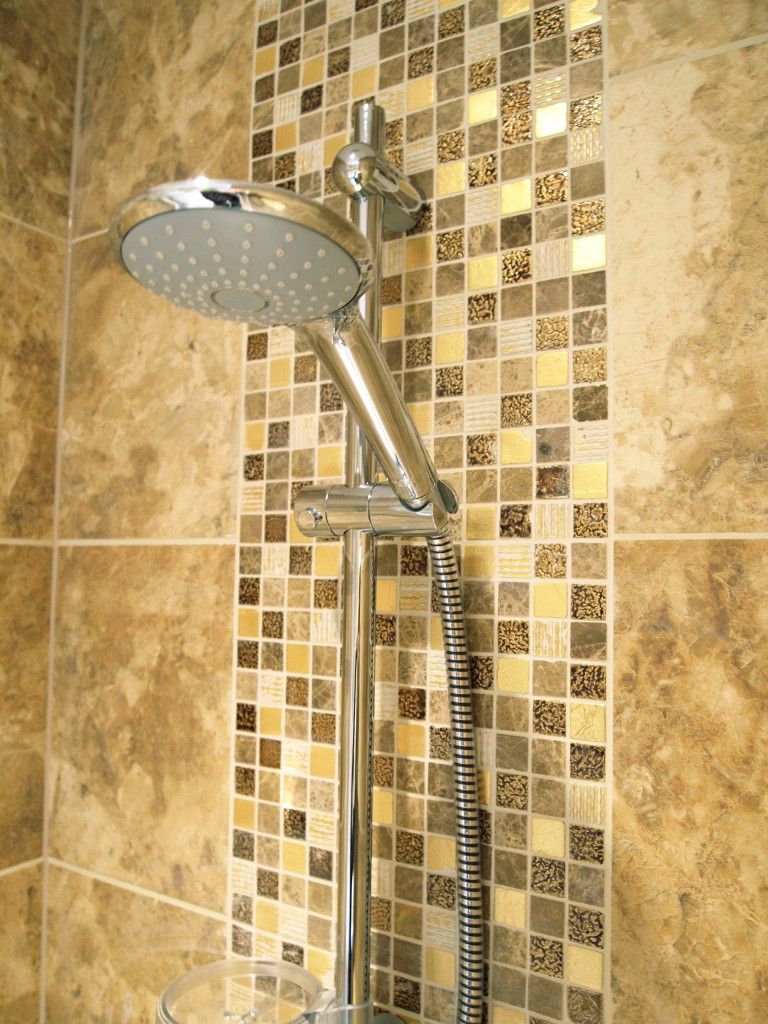 homify Baños mediterráneos Bañeras y duchas