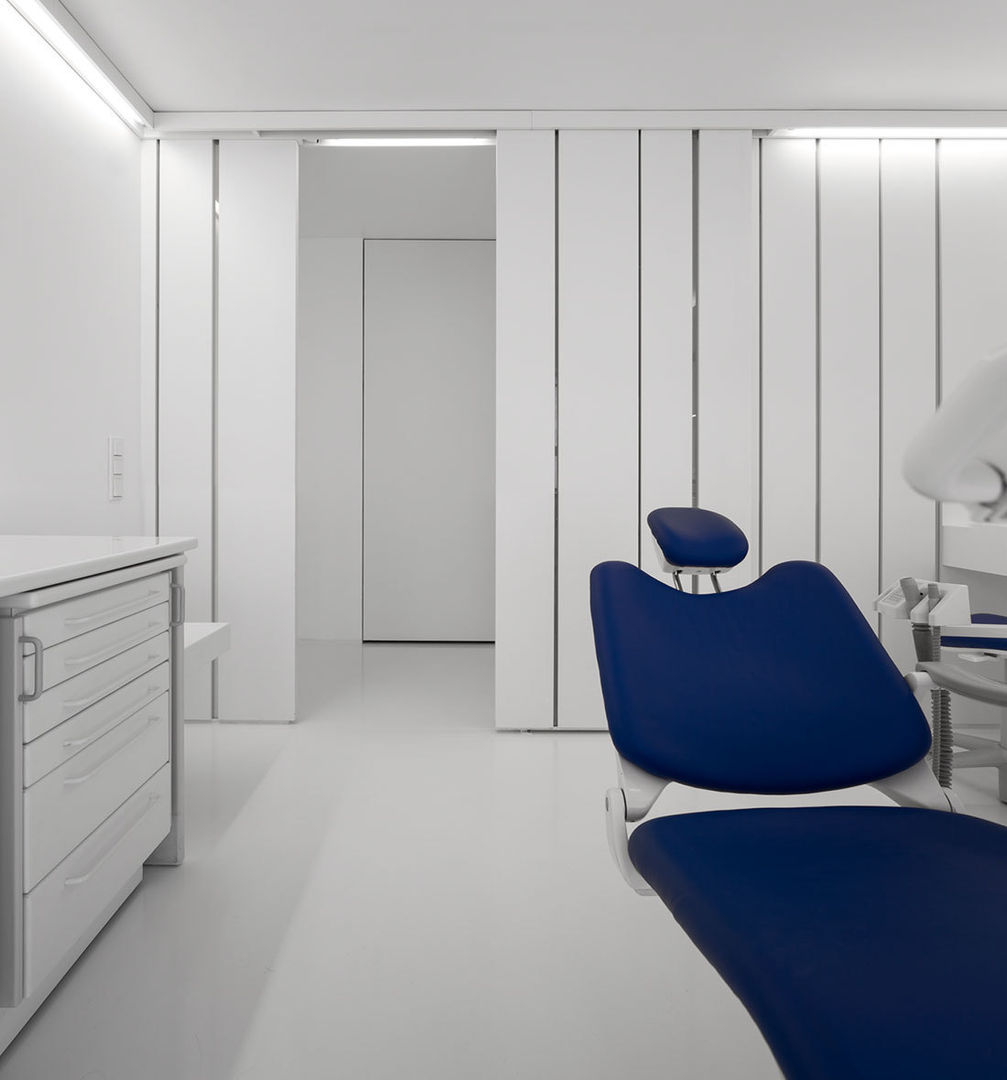 ​DENTAL CLINIC, MMVARQUITECTO MMVARQUITECTO Espacios