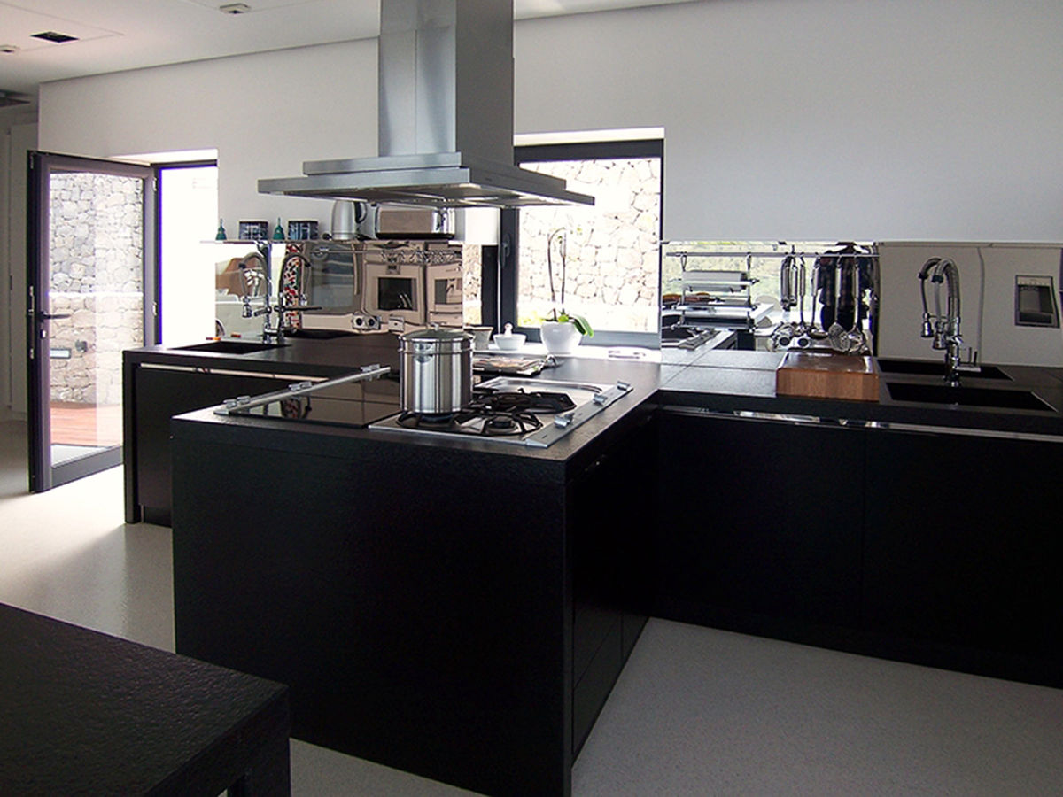 Vivienda unifamiliar en Ibiza, Ivan Torres Architects Ivan Torres Architects Modern style kitchen