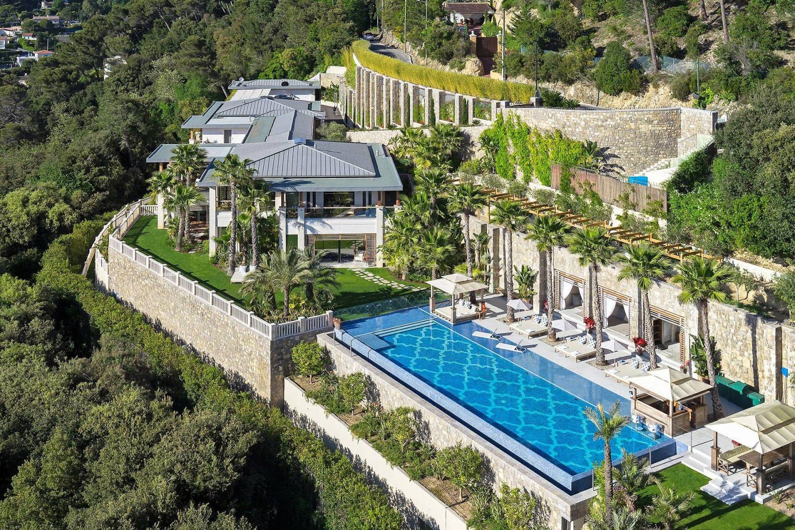 Antibes Architecte Paysgiste, Nelumbo Nelumbo Modern pool