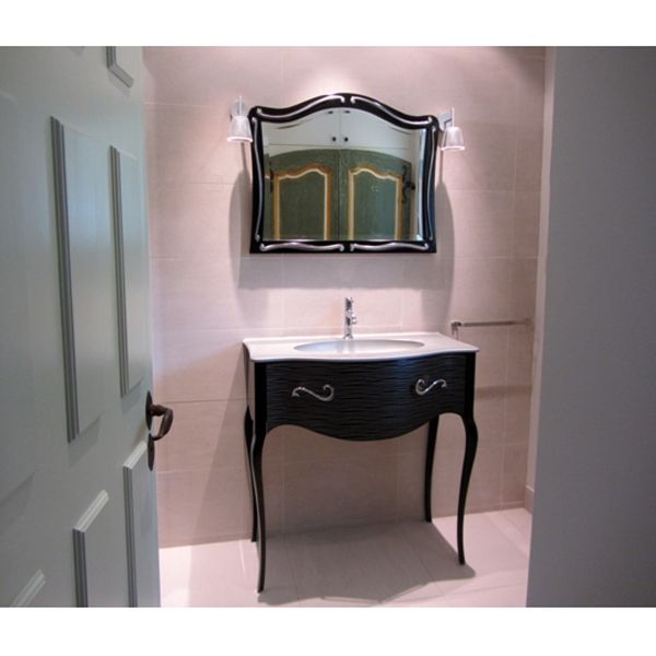 Appartement de 50m² Saint Jean Cap Ferrat, Notes de styles Nancy Notes de styles Nancy Classic style bathroom