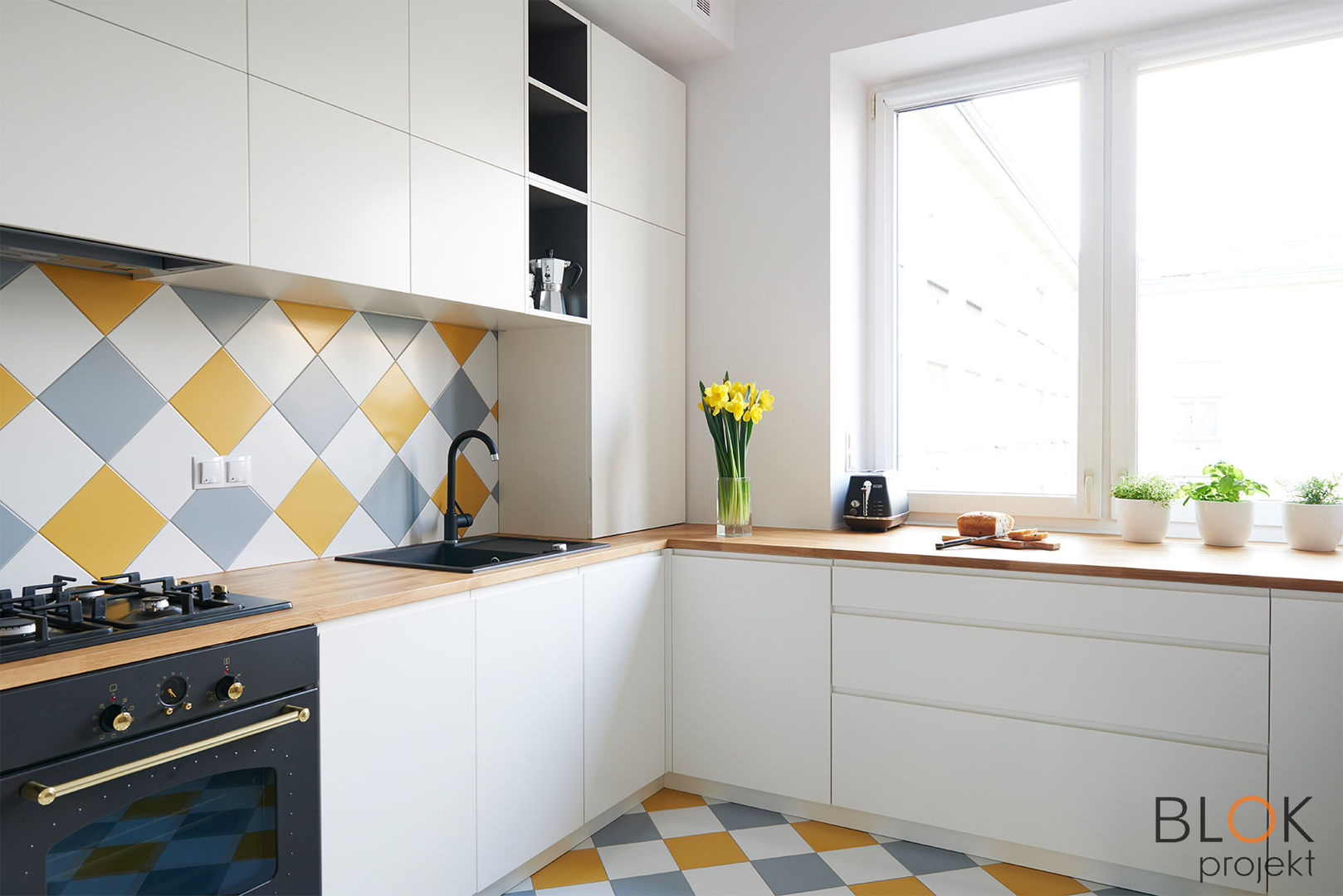 homify Scandinavian style kitchen