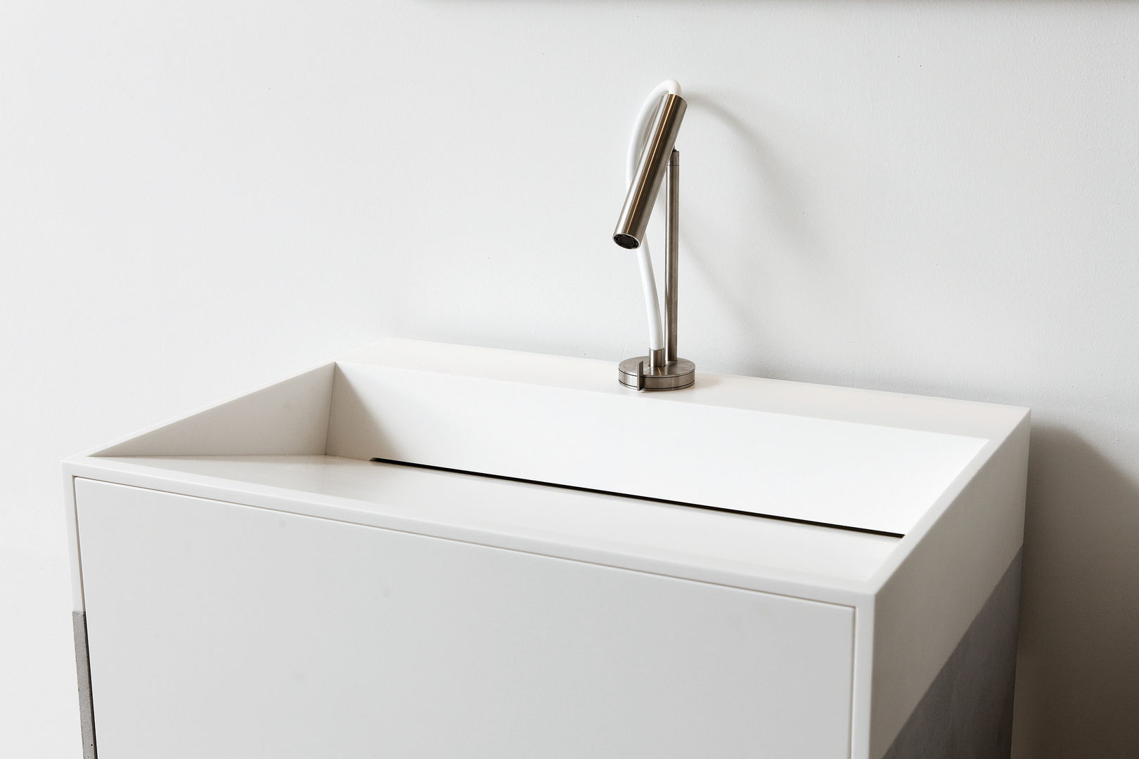 Kube, il primogenito della collaborazione fra delineodesign e Kubico, DELINEODESIGN DELINEODESIGN Bathroom Sinks