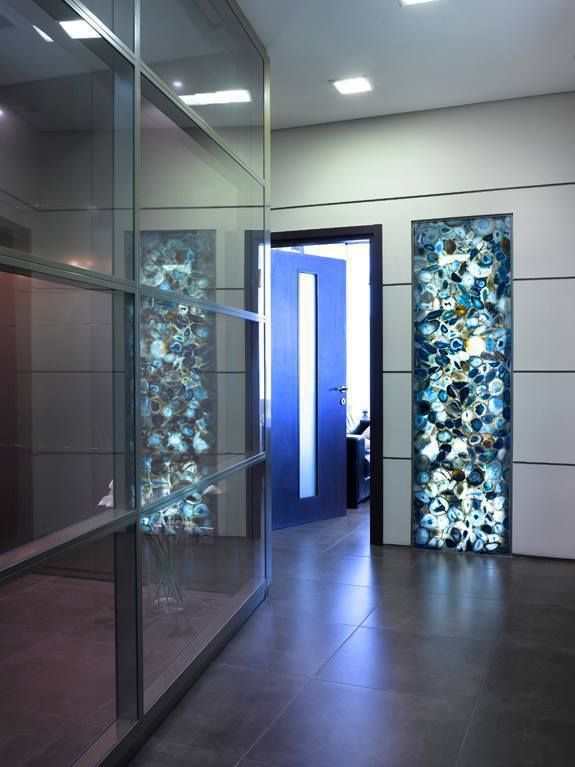 Blue Agate Wall Panel, Stonesmiths - Redefining Stoneage Stonesmiths - Redefining Stoneage Paredes e pisos modernos Revestimentos de parede e pavimentos