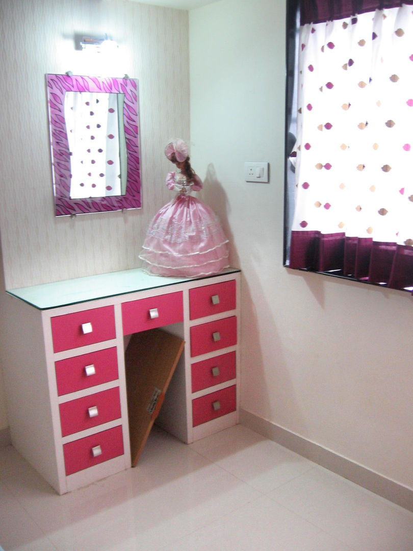 Teen age girl room 4D The Fourth Dimension Interior Studio Modern style bedroom Dressing tables