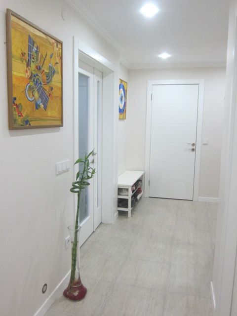 N & O A. EVİ, YALÇIN MİMARLIK & DEKORASYON YALÇIN MİMARLIK & DEKORASYON Modern corridor, hallway & stairs Accessories & decoration