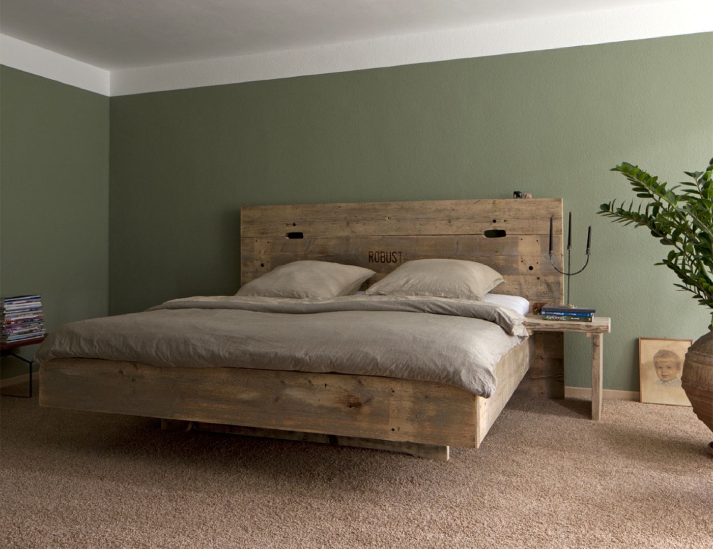 homify Phòng ngủ phong cách mộc mạc Gỗ Wood effect Beds & headboards