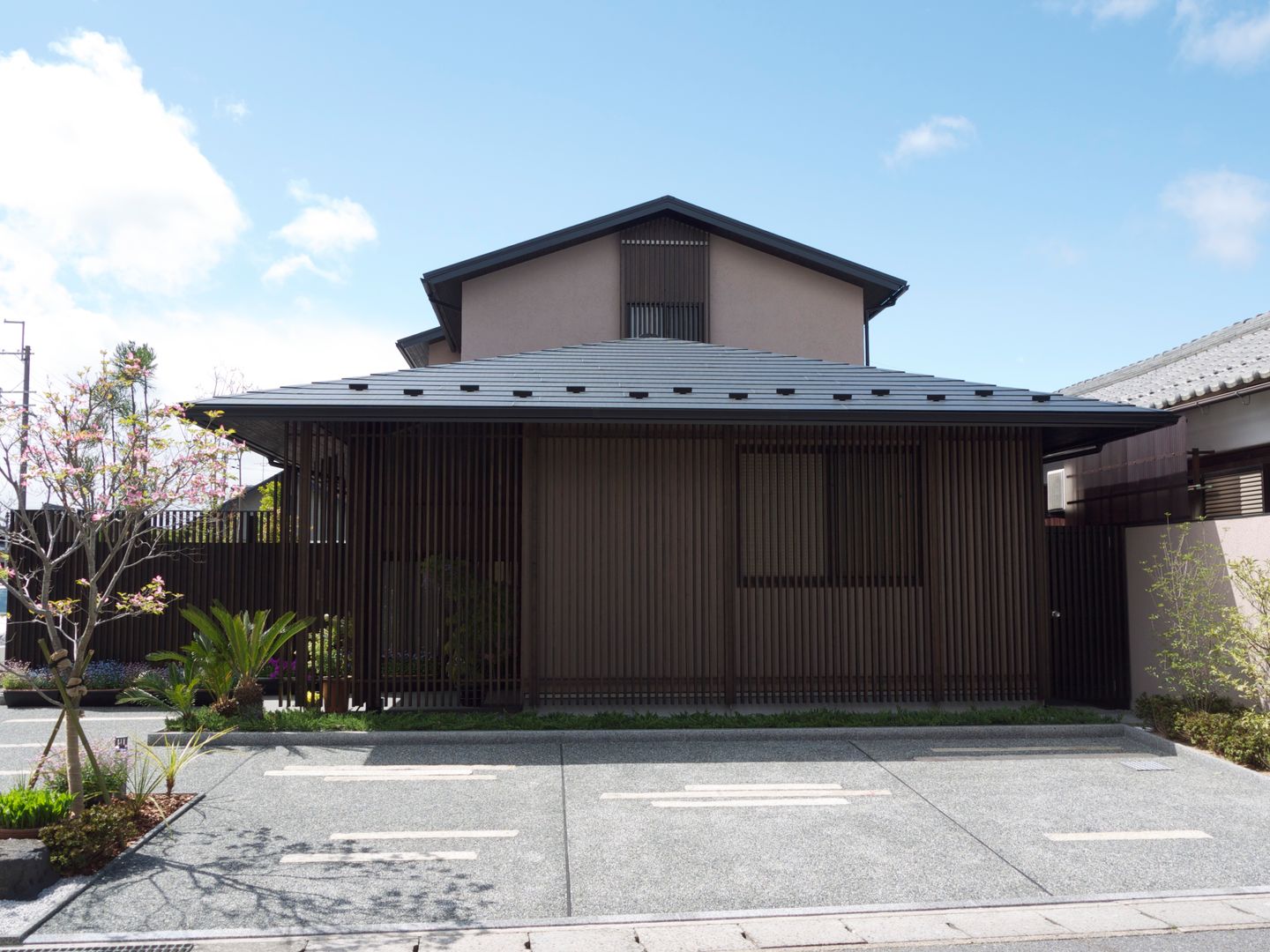 YASUNOIE, 古津真一 建築設計事務所 古津真一 建築設計事務所 Modern houses