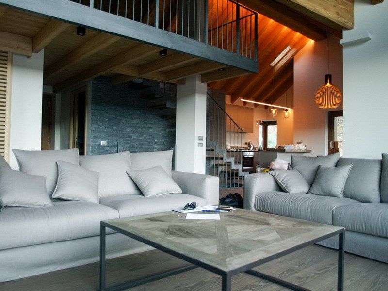 chalet in Chamois, Aosta Valley, Alps, enrico girardi architetto enrico girardi architetto Living room