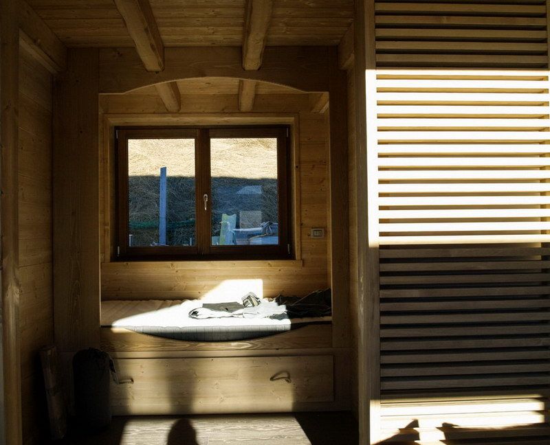 chalet in Chamois, Aosta Valley, Alps, enrico girardi architetto enrico girardi architetto Спальня