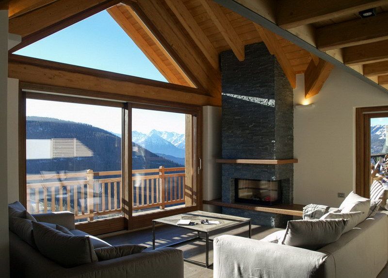 chalet in Chamois, Aosta Valley, Alps, enrico girardi architetto enrico girardi architetto Hành lang, sảnh & cầu thang phong cách mộc mạc Seating