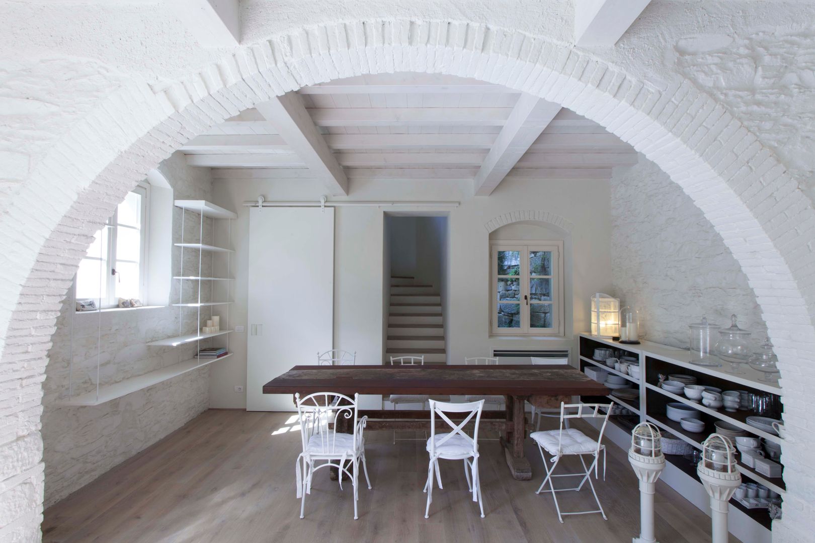 Rustico di Seravezza (Forte dei Marmi), Architetto Silvia Giacobazzi Architetto Silvia Giacobazzi Rustic style living room