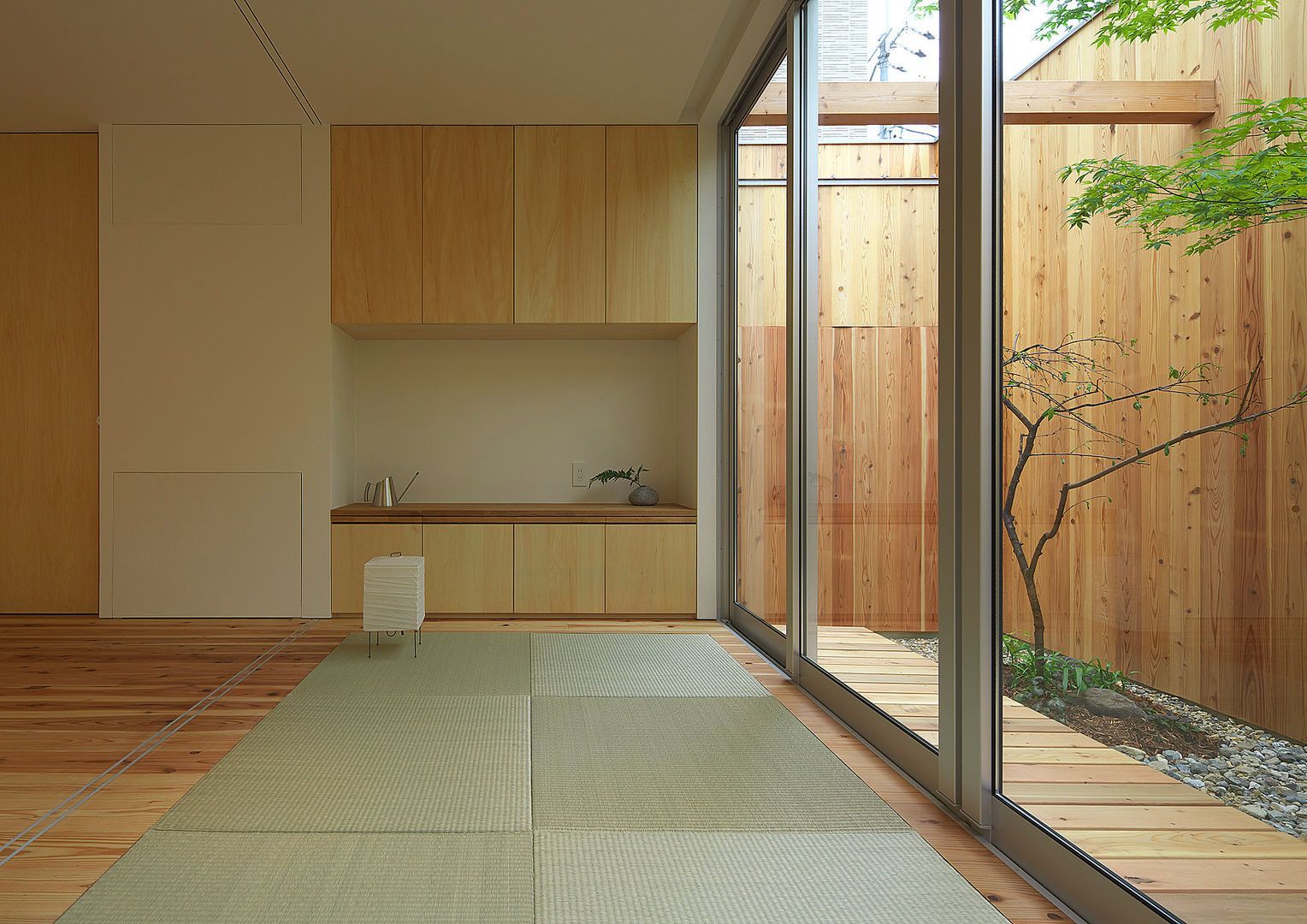 西三国の家 House in Nishimikuni, arbol arbol モダンデザインの リビング
