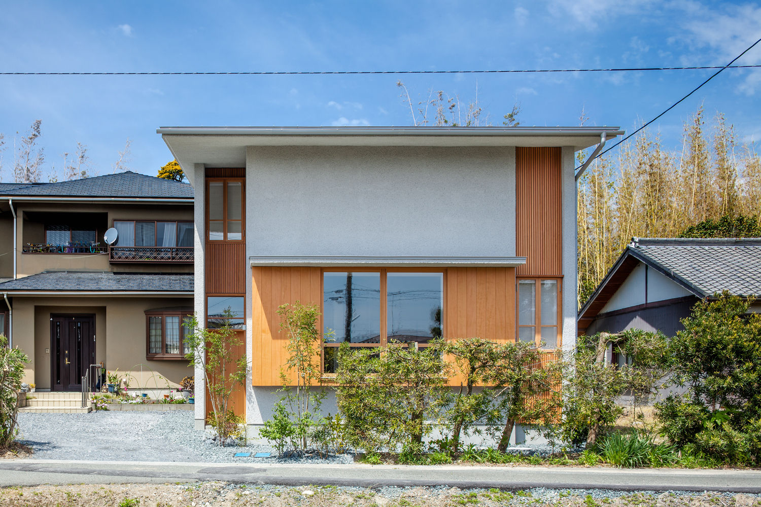 House in Tomisato｜富里の家, 山田誠一建築設計事務所 山田誠一建築設計事務所 Classic style houses