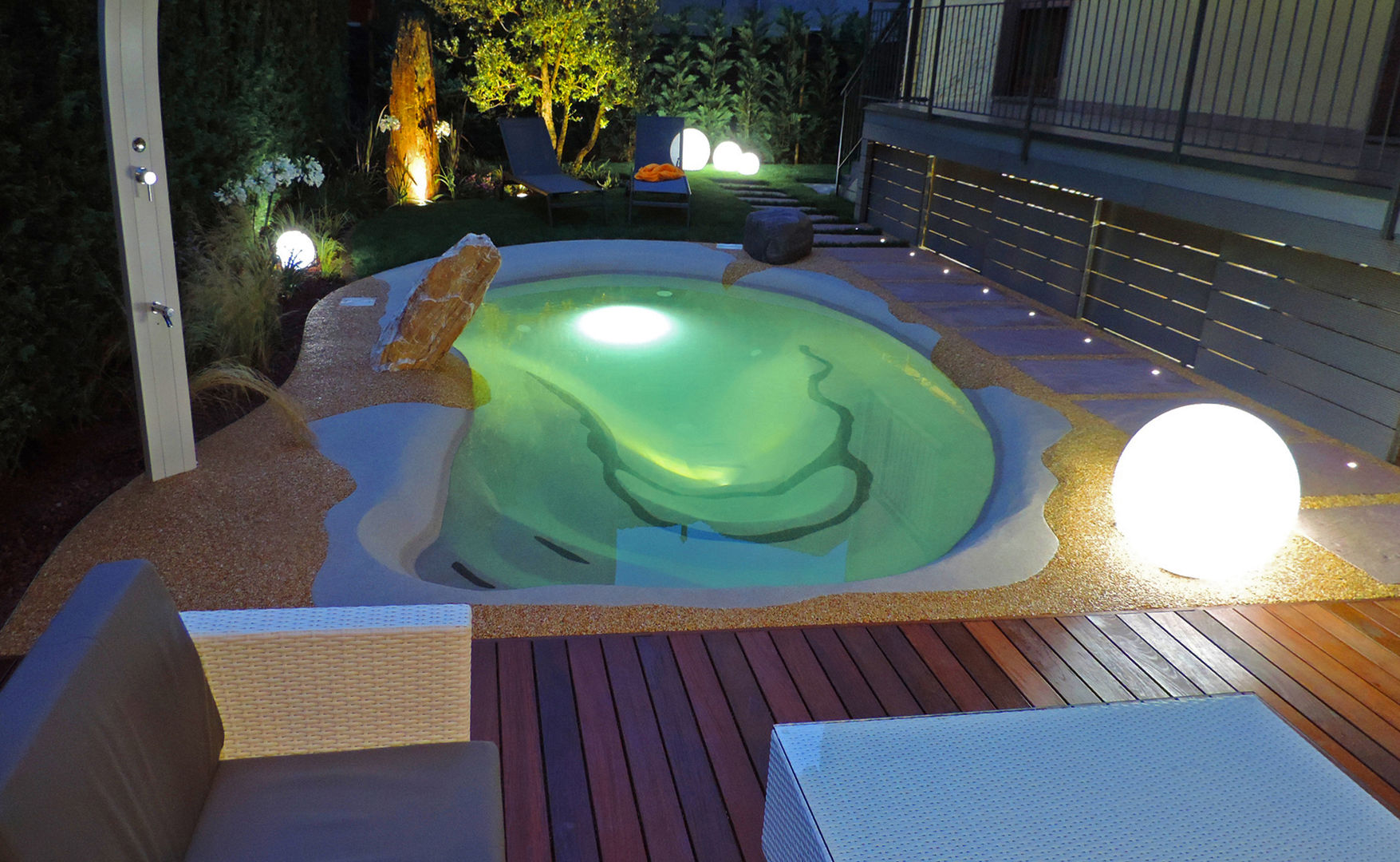 Laghetto Balneabile, Rizzi Giardini - Garden & Exterior Design Rizzi Giardini - Garden & Exterior Design Moderne Pools