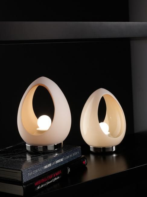 Collezione di lampade OVO, Vrola Design Vrola Design Livings de estilo moderno Iluminación