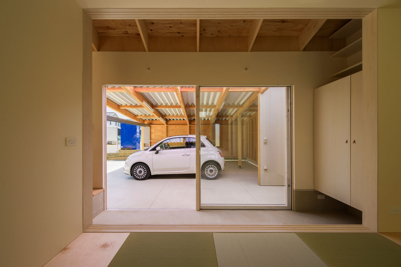 Hikitsuchi House, Studio Antena Studio Antena مرآب~ كراج Garages & sheds