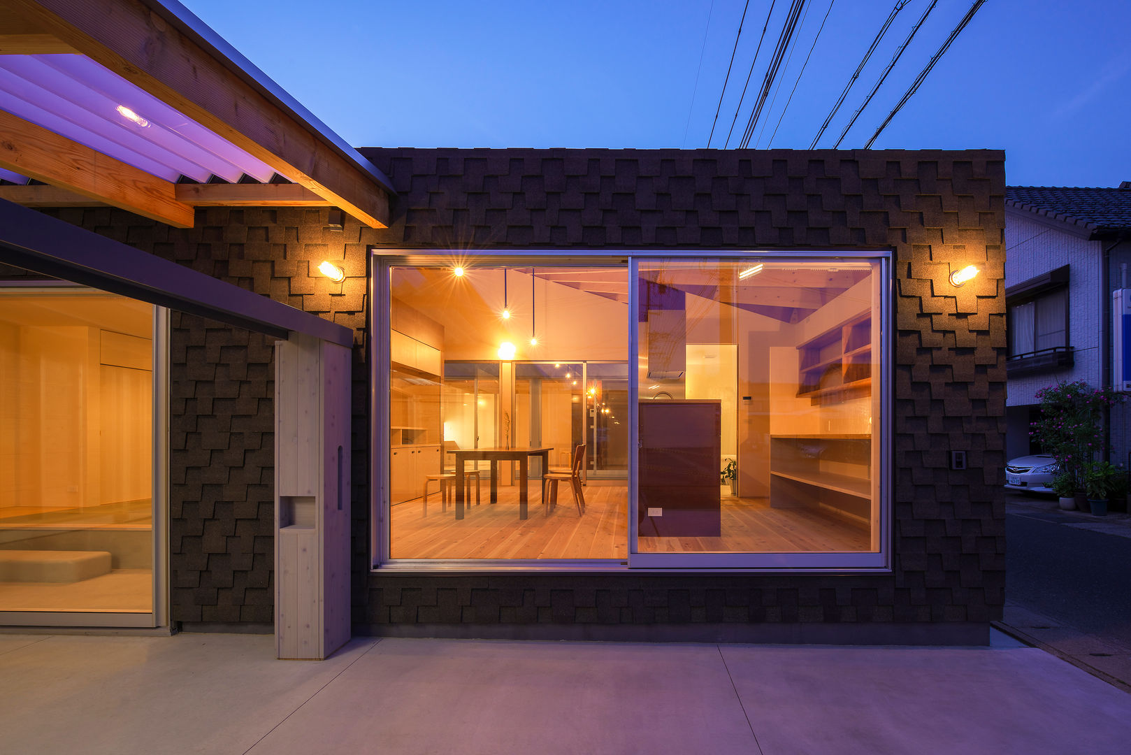 Hikitsuchi House, Studio Antena Studio Antena Garasi Gaya Eklektik Garages & sheds