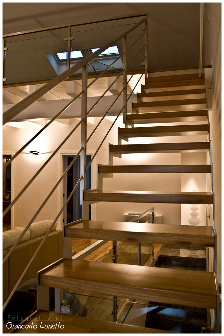 Residenza privata 2, Ignazio Buscio Architetto Ignazio Buscio Architetto Stairs Stairs