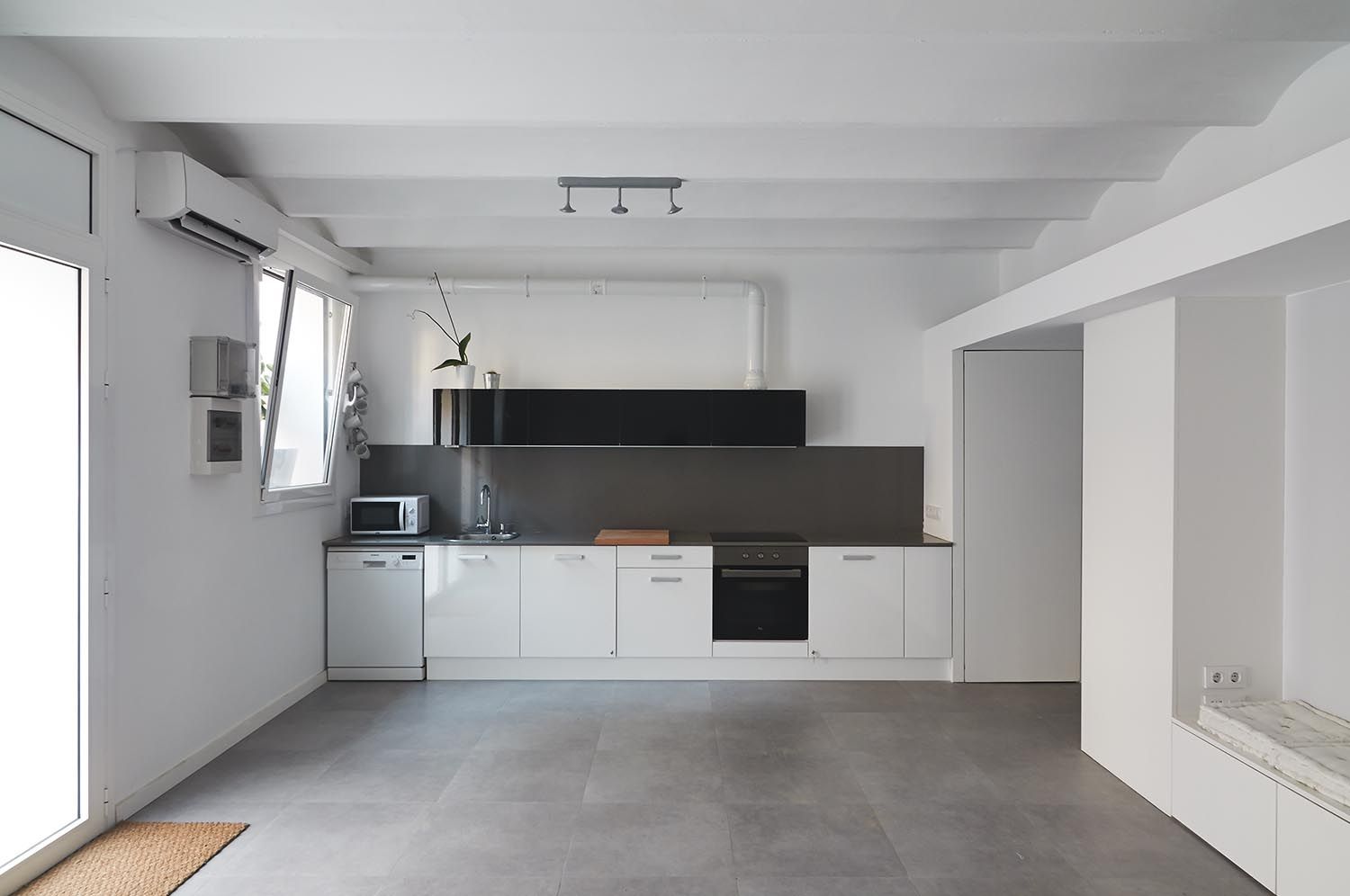 homify Minimalist kitchen