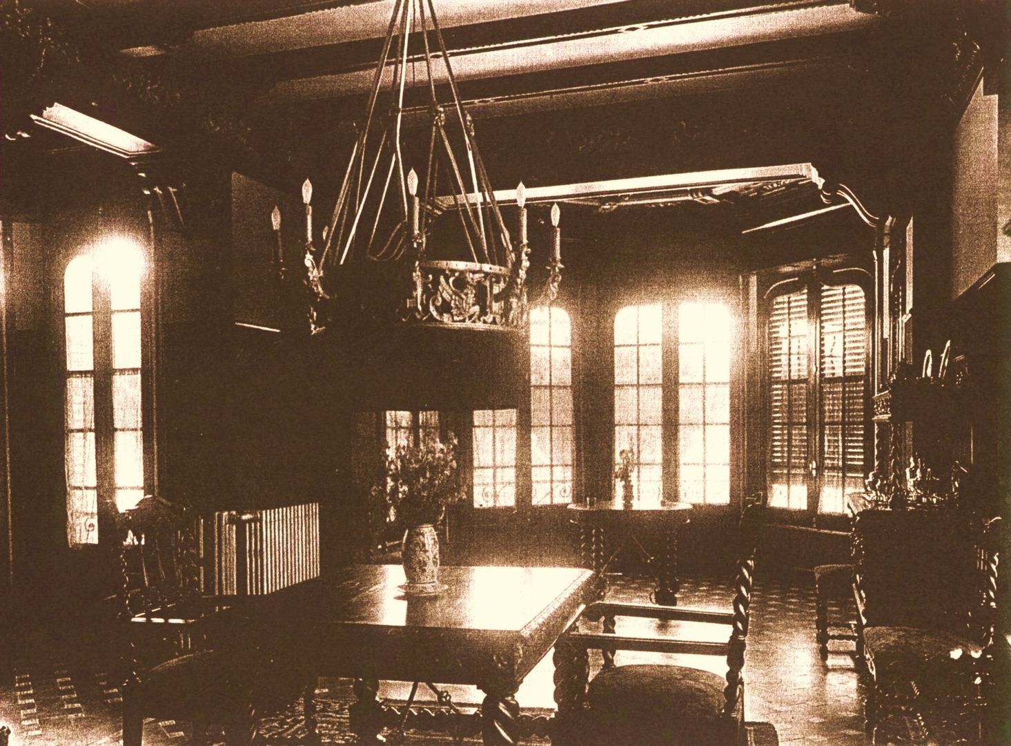 Interior en 1940. Salón homify Espacios comerciales Hoteles