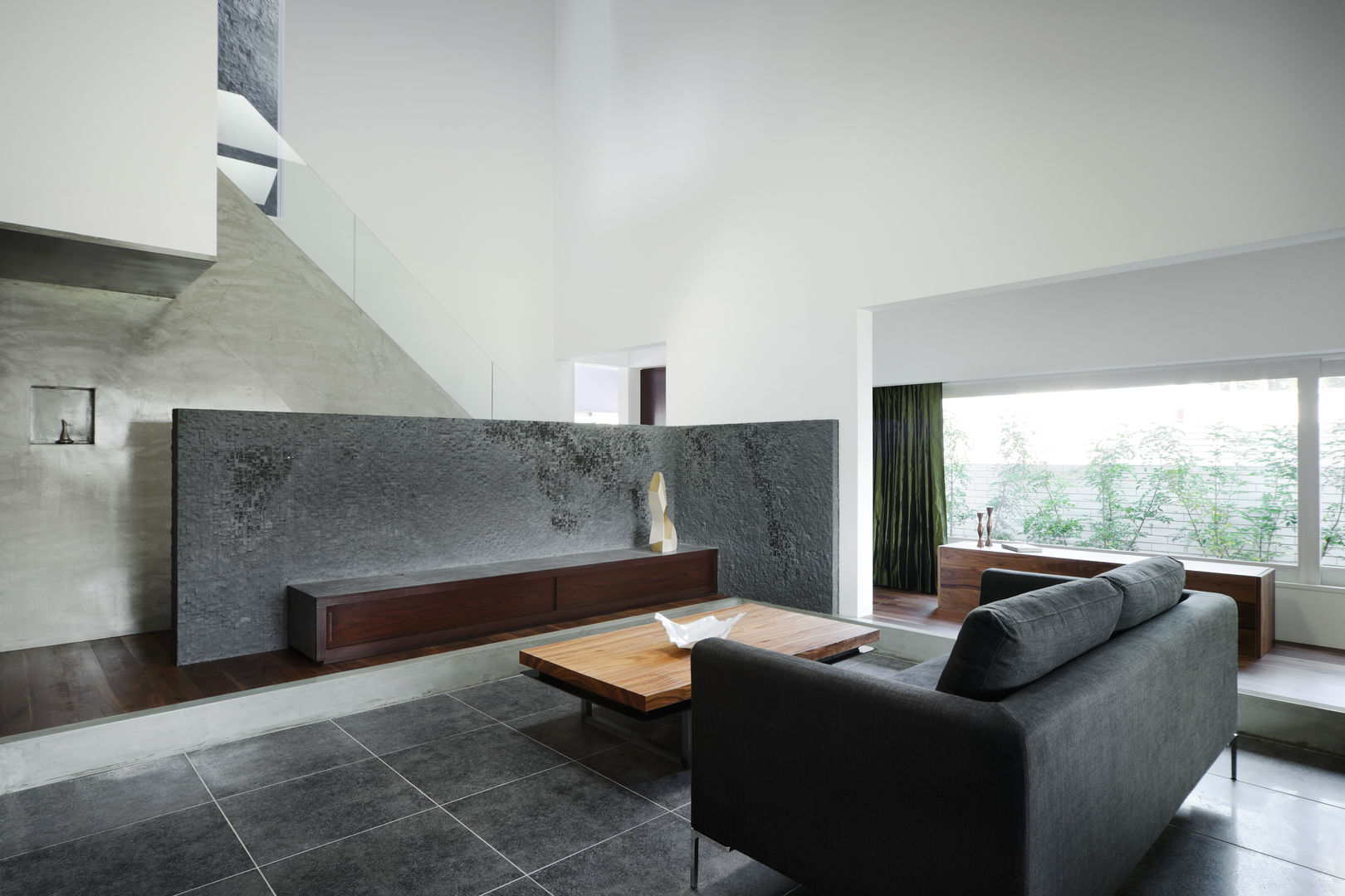 House of Representation, Form / Koichi Kimura Architects Form / Koichi Kimura Architects Livings de estilo moderno