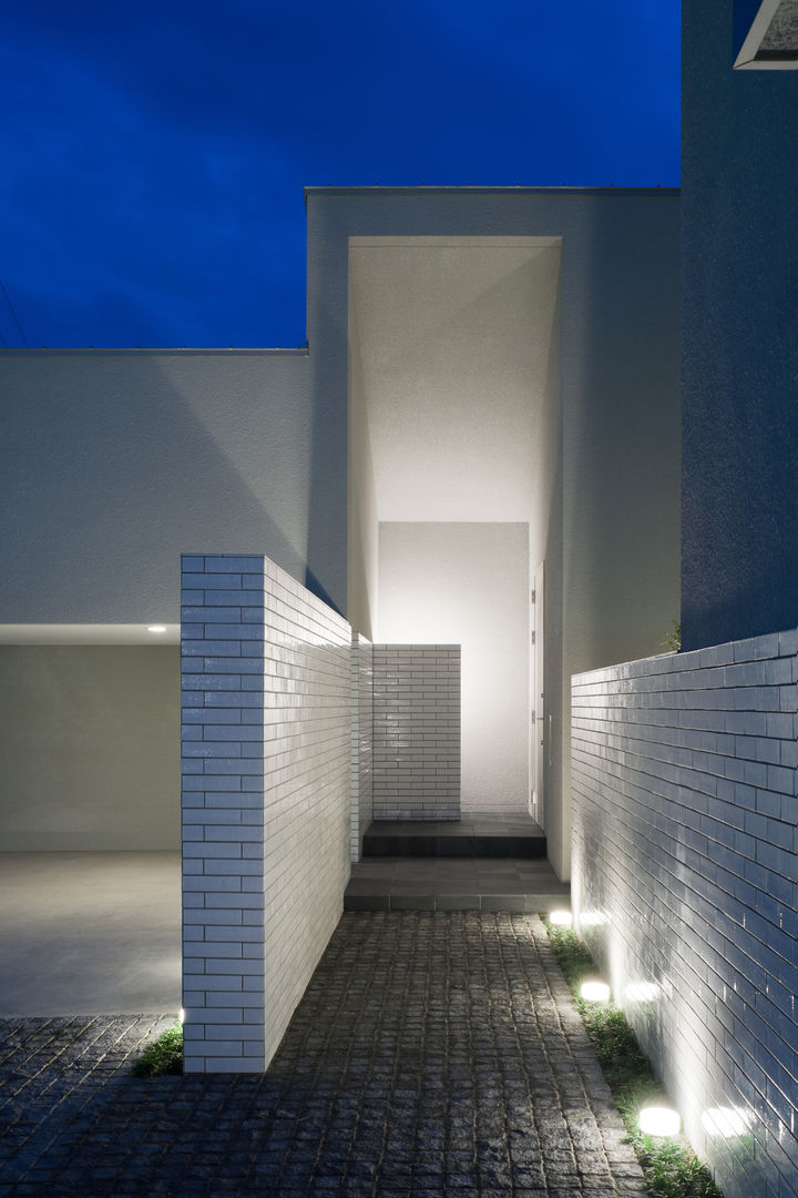 House of Representation, Form / Koichi Kimura Architects Form / Koichi Kimura Architects Casas de estilo moderno