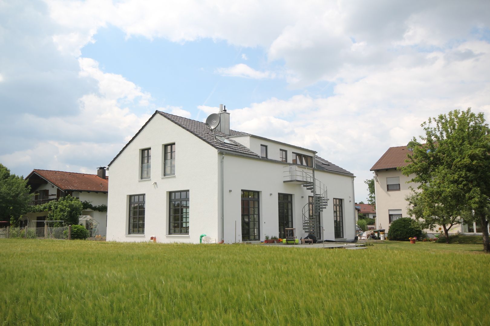 Umnutzung einer Autowerkstatt in ein Wohnhaus mit Loftcharakter in Parsdorf bei München, Planungsbüro Schilling Planungsbüro Schilling