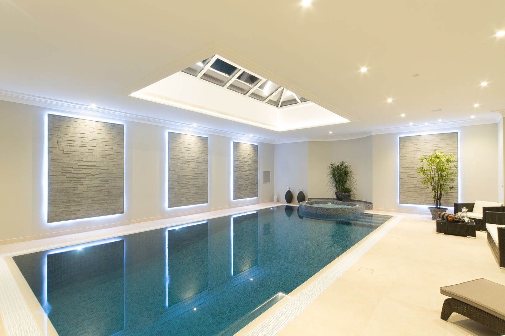 Swimming pool Flairlight Designs Ltd Pool