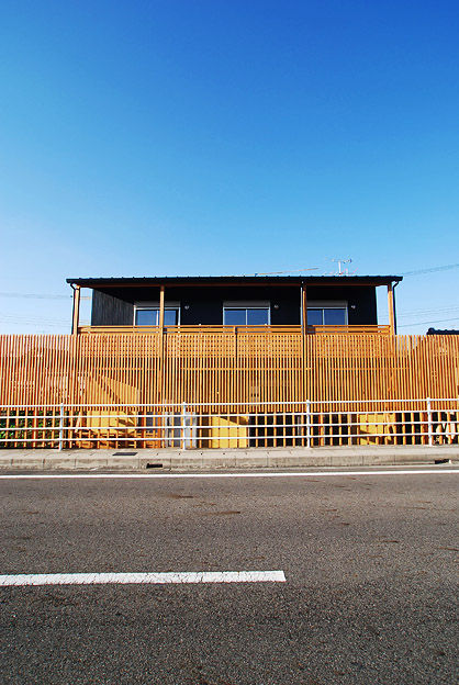 連格子のある家, Atelier繁建築設計事務所 Atelier繁建築設計事務所 Moderne huizen