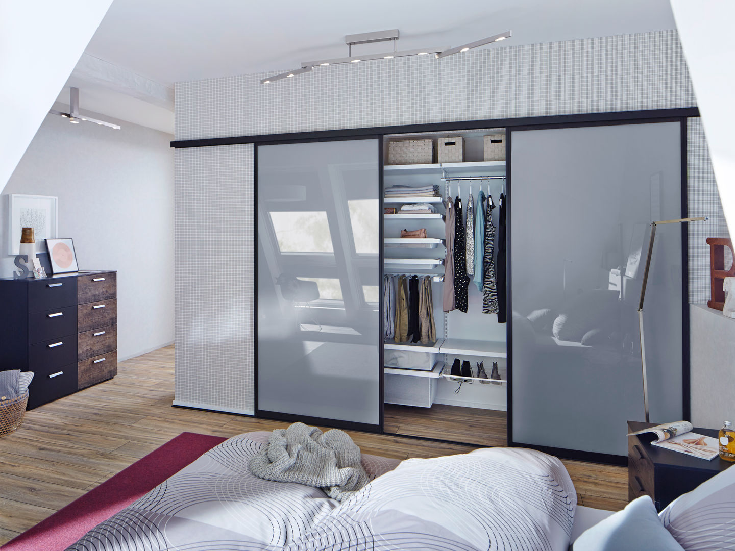 Elfa Einbauschrank mit grauer Glasfüllung im Schlafzimmer, Elfa Deutschland GmbH Elfa Deutschland GmbH Modern style bedroom Wardrobes & closets
