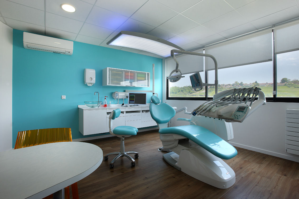 Cabinet dentaire : salle de soins COPERNIC Espaces commerciaux cabinet dentaire,Cliniques