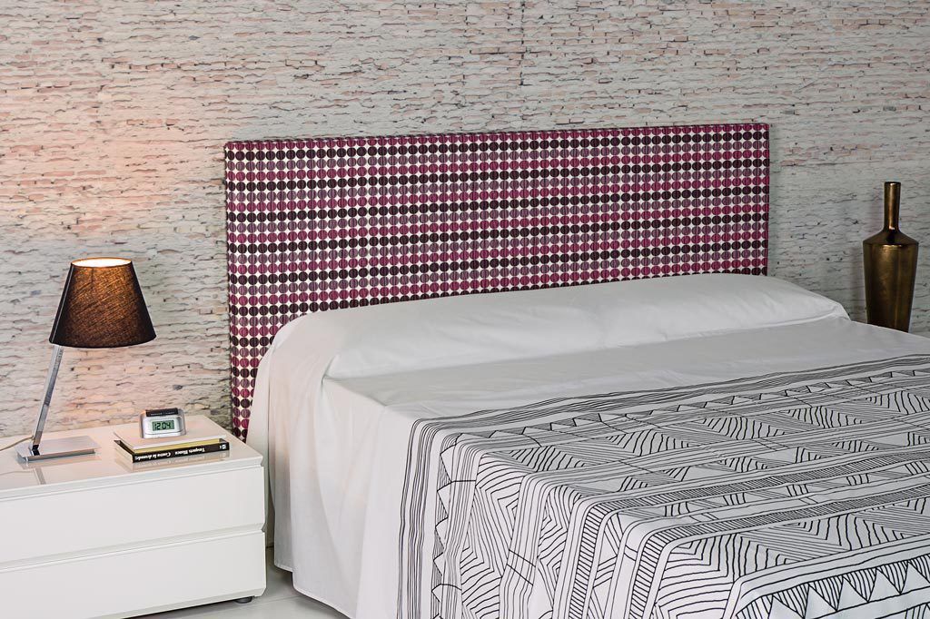 homify Camera da letto moderna Letti e testate