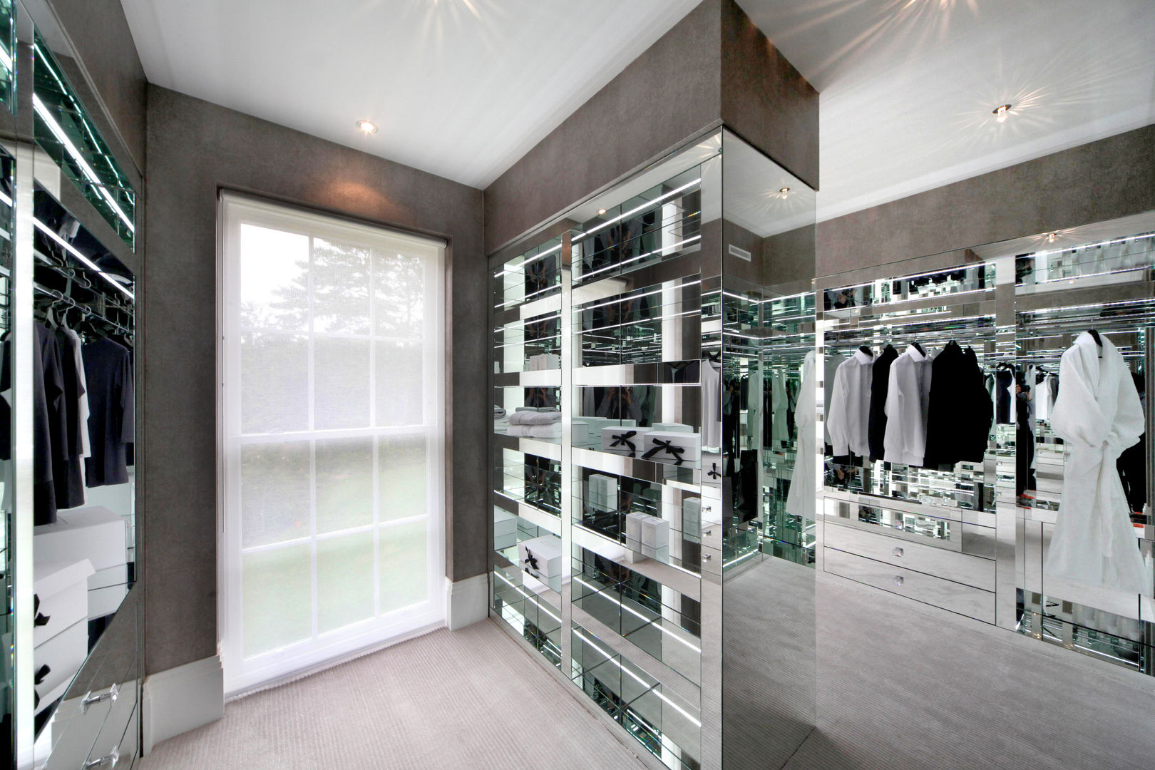 Project 2 Wentworth Estate, Flairlight Designs Ltd Flairlight Designs Ltd Modern style dressing rooms