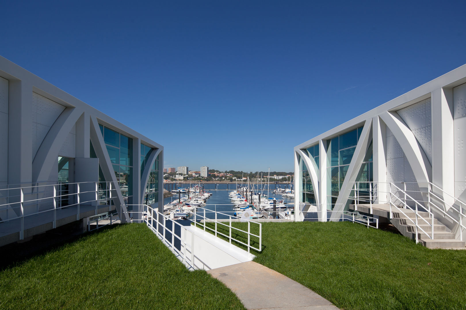 Douro Marina, Barbosa & Guimarães, Lda. Barbosa & Guimarães, Lda.