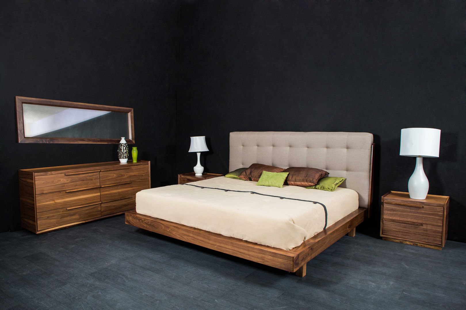Nuestras lineas de Nogal, Consorcio del Toro Consorcio del Toro Modern Bedroom Beds & headboards