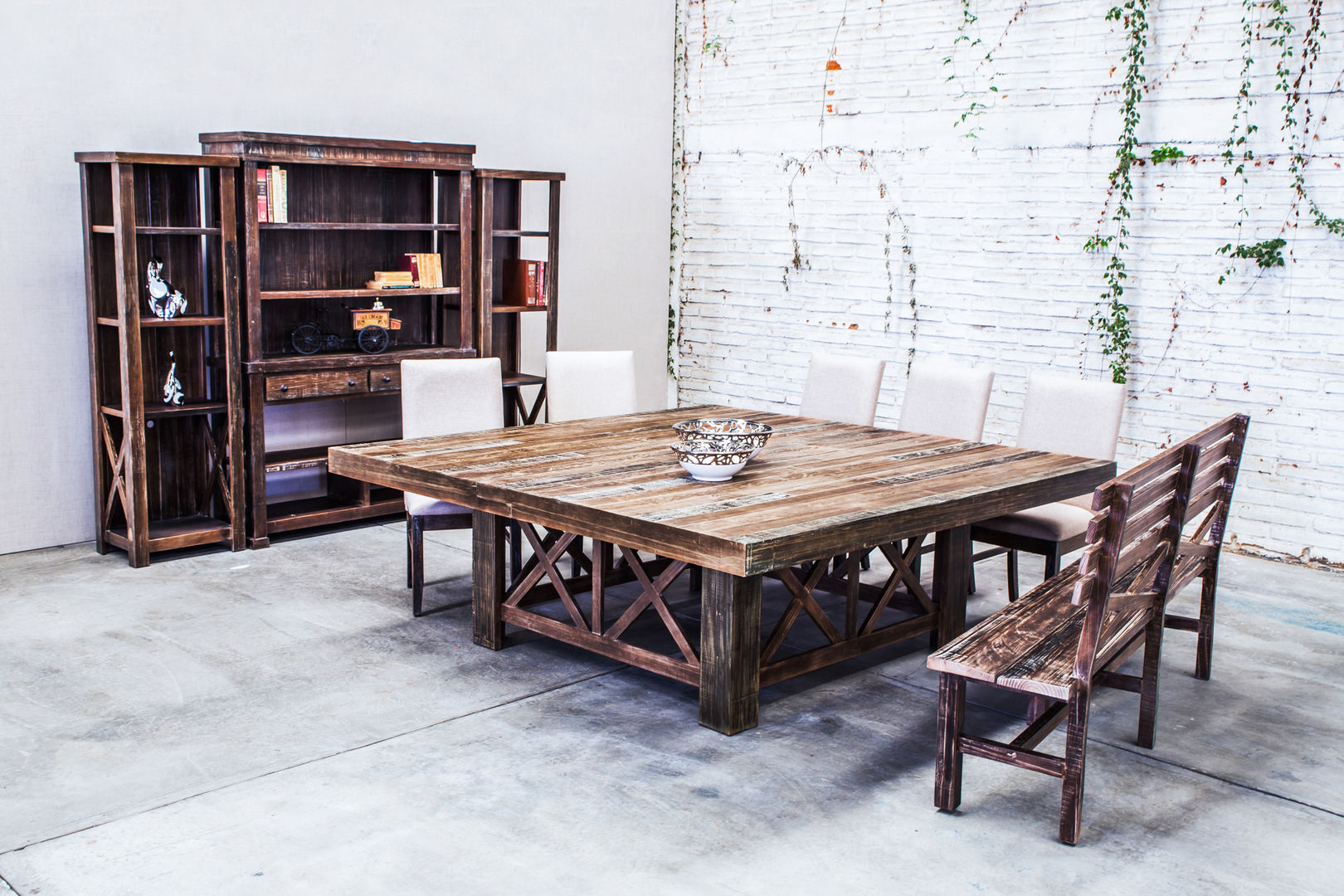 Nuestra linea Industrial , Consorcio del Toro Consorcio del Toro Industrial style dining room Tables