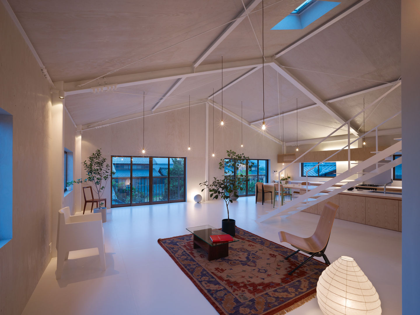 House in Yoro, AIRHOUSE DESIGN OFFICE AIRHOUSE DESIGN OFFICE Salas de estilo minimalista
