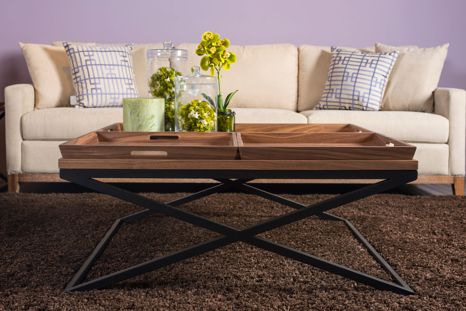 homify Living room Side tables & trays