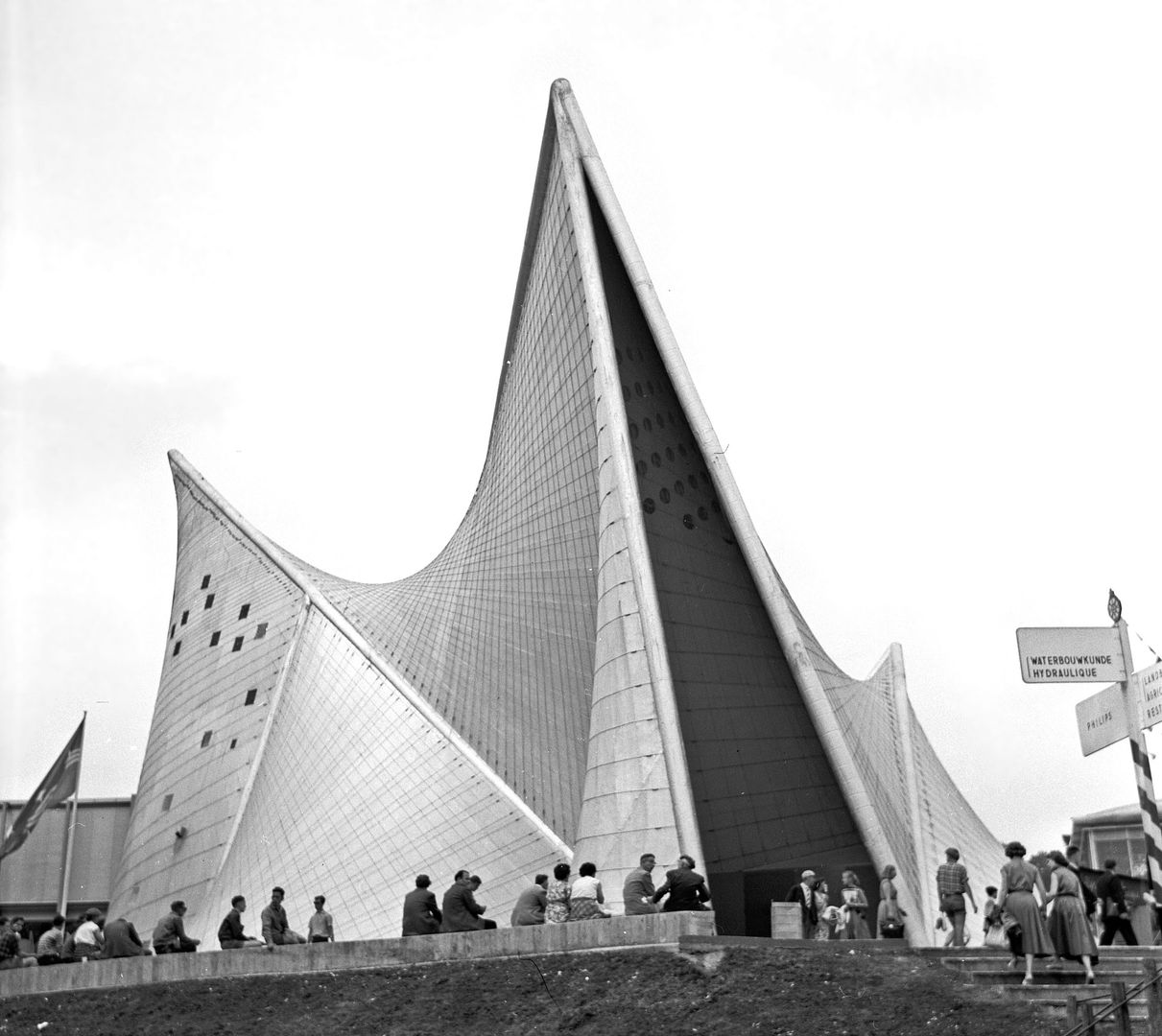 Pavillon Philips - Le Corbusier homify