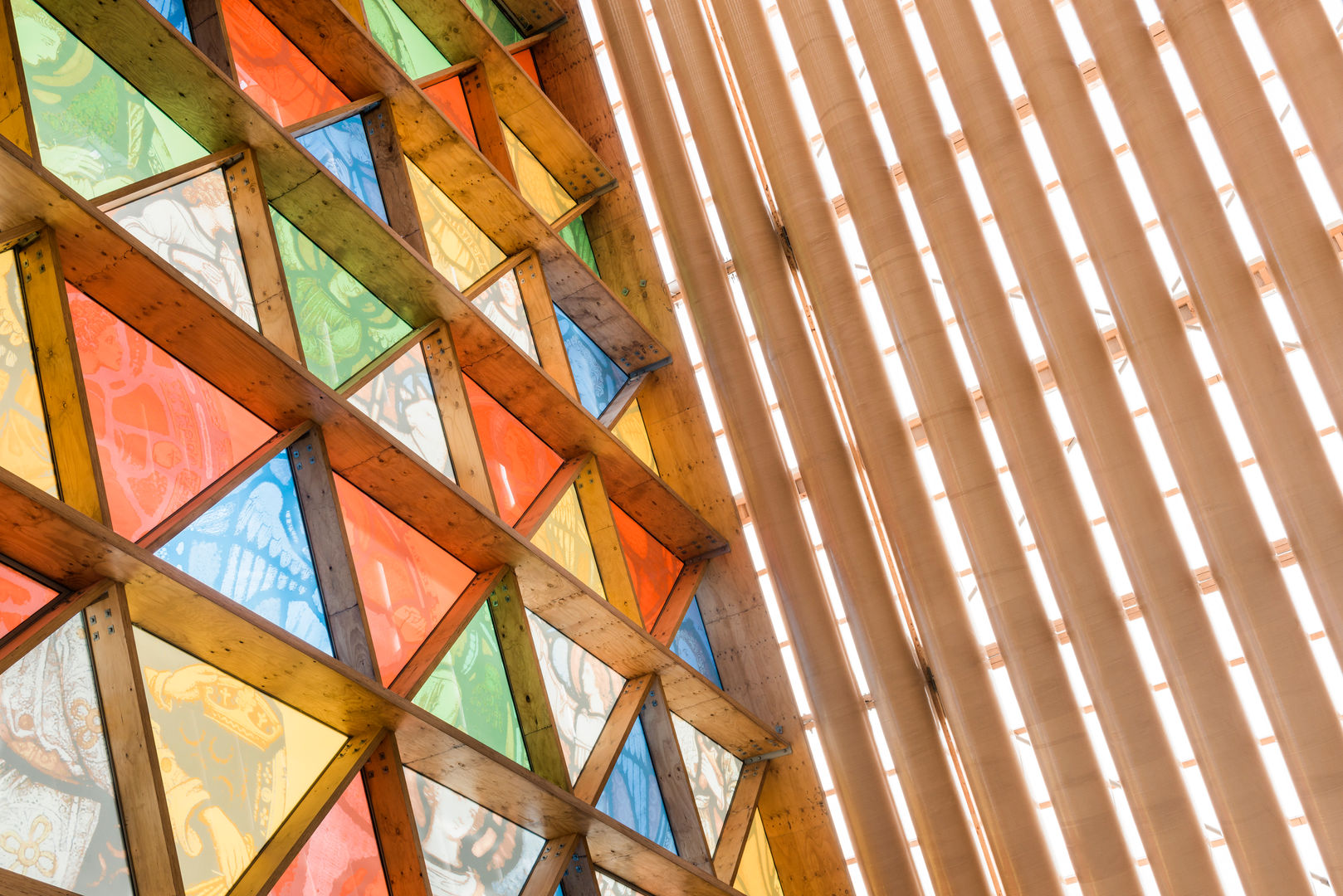 ​Cardboard Cathedral, 坂茂建築設計 (Shigeru Ban Architects) 坂茂建築設計 (Shigeru Ban Architects) Proyectos comerciales