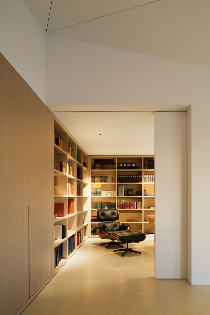 Penthouse Studio , Hürlemann AG Hürlemann AG Oficinas y bibliotecas de estilo moderno