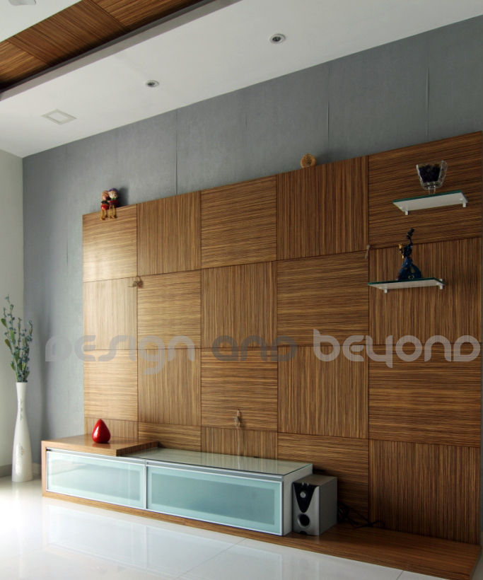 Residential interior Design for Young Couple., Design and beyond Design and beyond Casas modernas