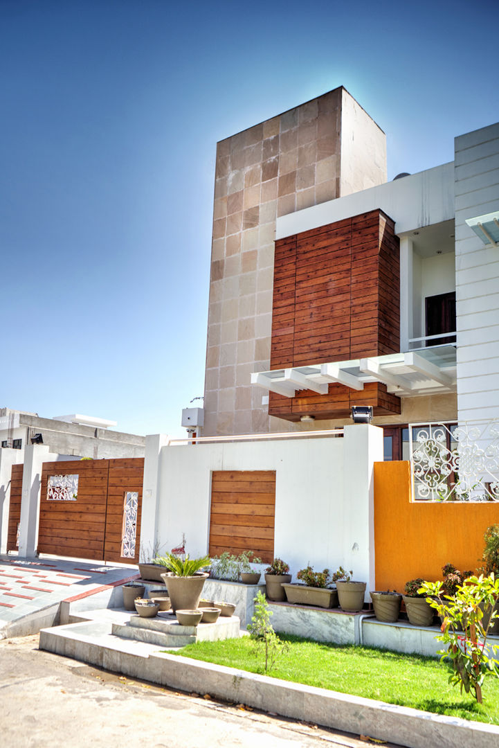The Plus House, Studio An-V-Thot Architects Pvt. Ltd. Studio An-V-Thot Architects Pvt. Ltd. Moderne huizen