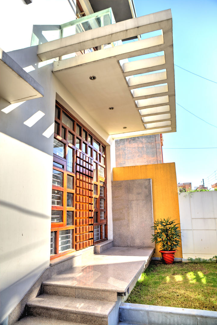 The House of Yellow Shadows, Studio An-V-Thot Architects Pvt. Ltd. Studio An-V-Thot Architects Pvt. Ltd. Nhà