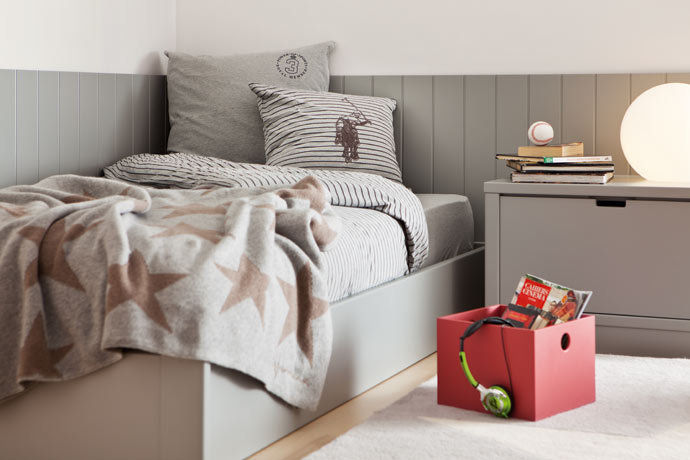Habitación juvenil individual para adolescente Sofás Camas Cruces Dormitorios infantiles de estilo moderno