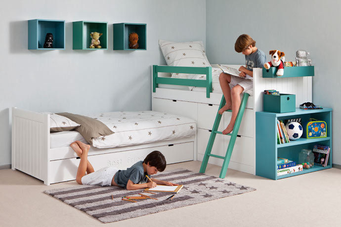 Habitación infantil con cama nido en ángulo Sofás Camas Cruces Dormitorios infantiles modernos: