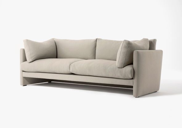 Astiva sofa for TRISHNA JIVANA, TOMOYUKI MATSUOKA DESIGN TOMOYUKI MATSUOKA DESIGN Salones escandinavos Sofás y sillones